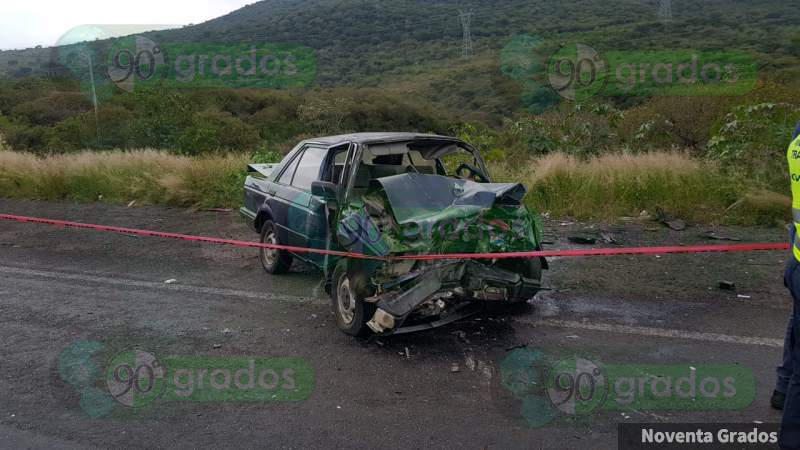 Choque en Tangancicuaro deja un muerto y cuatro heridos