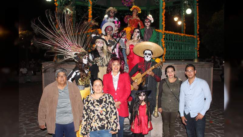 La Noche de las Ánimas se instituye en Vista Hermosa: Rosa Elena de la Cruz Pérez Tello - Foto 1 