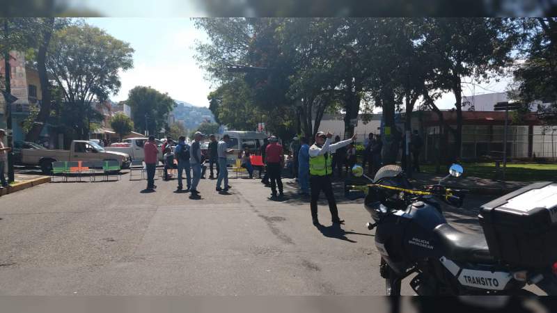 SUEUM bloquea vialidades en Morelia 