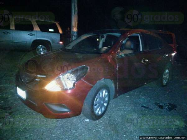 Becerro provoca múltiple accidente vial en carretera de Morelia - Foto 3 