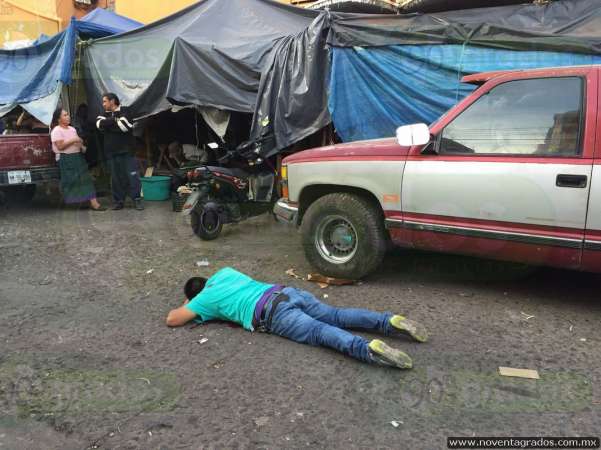 Asesinan a dos personas en mercado de Zamora, Michoacán - Foto 3 