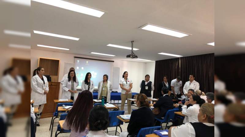 Concluye el proceso de evaluación en el hospital general de Uruapan para la acreditación de distintas ramas en la medicina 