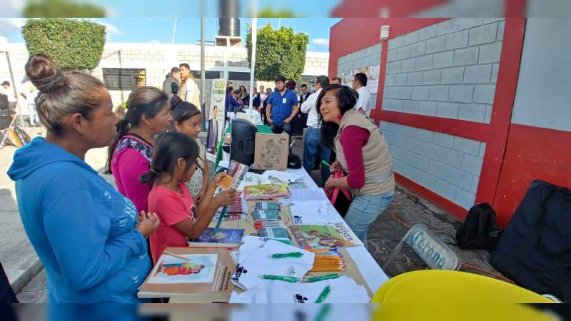 Alfabetizarán a jornaleros agrícolas en Yurécuaro: INEA - Foto 1 