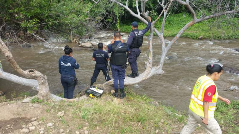 Localizan un cadáver putrefacto en río de Tacámbaro, Michoacán - Foto 0 