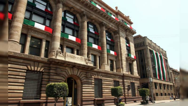 Banxico elevó su tasa de interés a 8% 