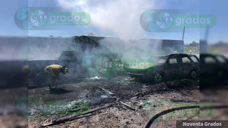 Morelia: Incendio de bodegas por presunto huachicol - Foto 1 