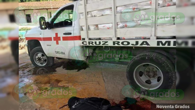 Tres policías y un paramédico muertos en ataque armado contra brigada de la Cruz Roja en Guerrero - Foto 3 