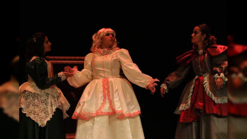 Michoacán destaca en concursos nacionales de teatro y pintura organizados por el Movimiento Antorchista Nacional 