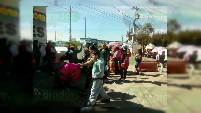 Juan Bernardo Corona Martínez cede a presión y paga a personal de la Secretaría de Seguridad Pública de Michoacán - Foto 2 