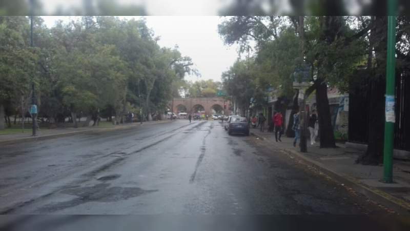 Normalistas toman la Secretaría de Finanzas en Morelia 