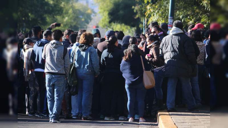 SUTTEBAM bloquea la avenida Ventura Puente 
