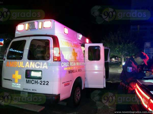 Supuesto intento de de asalto provoca accidente vehicular en Morelia - Foto 1 
