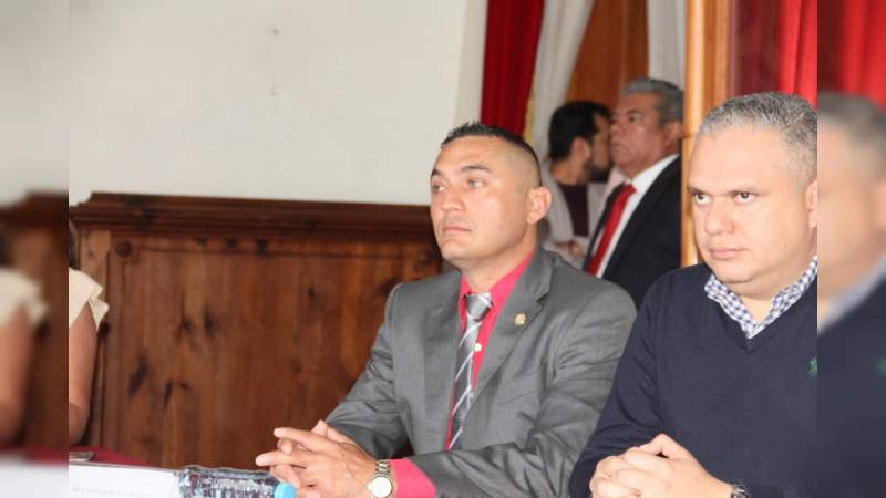Azael Toledo se suma a  trabajos de la comisión para el traslado del IMSS a Michoacán - Foto 0 