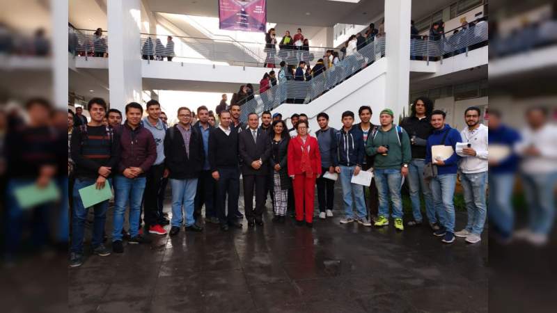Presentan más de 2 mil egresados nicolaitas EGEL-Ceneval como opción de titulación - Foto 0 