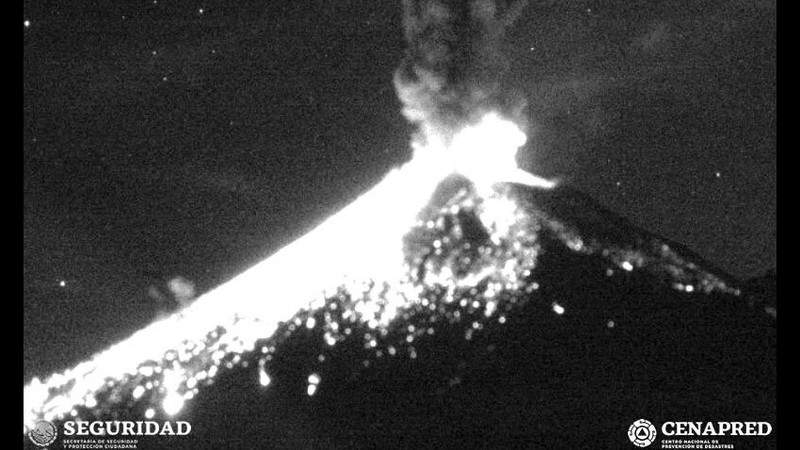 Volcán Popocatépetl registra dos explosiones 