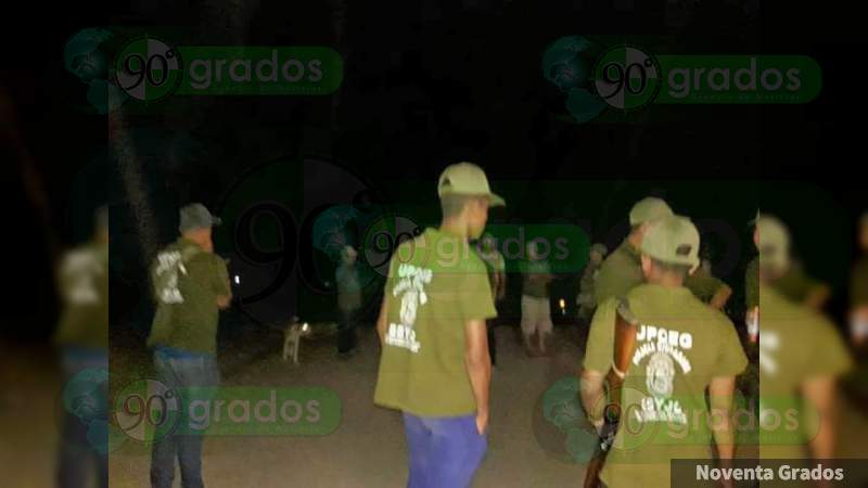 Retienen a militares en Petatlán por detención de policías comunitarios 