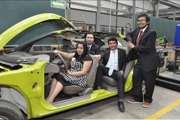 Desarrollan estudiantes del IPN auto eléctrico de bajo costo 