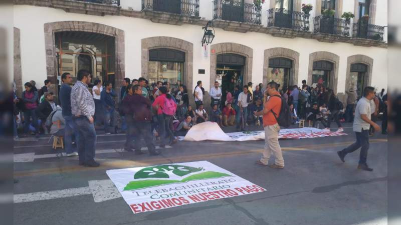 Telebachillerato Comunitario demanda presupuesto digno 