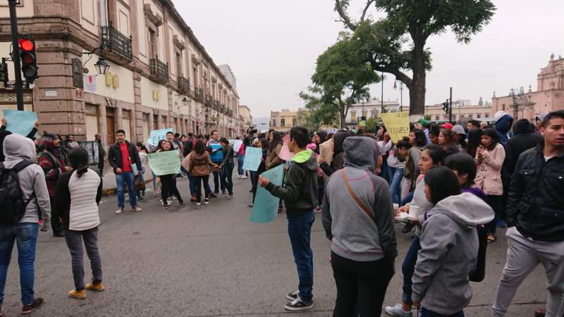 CUL bloquea la avenida Madero en Morelia - Foto 3 