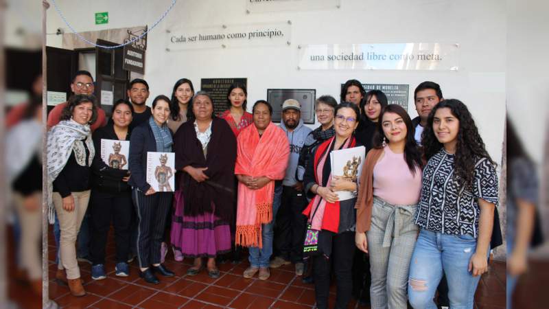 Arte y cultura de Ocumicho enmarcan la presentación del número 129 de la revista Artes de México en la UdeMorelia - Foto 0 