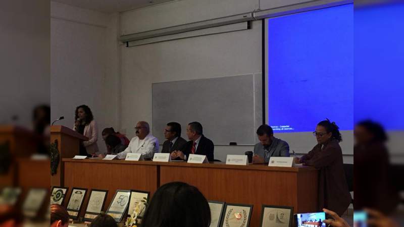 Imparten a estudiantes nicolaitas Curso-Taller sobre identificación de violencia de género - Foto 1 