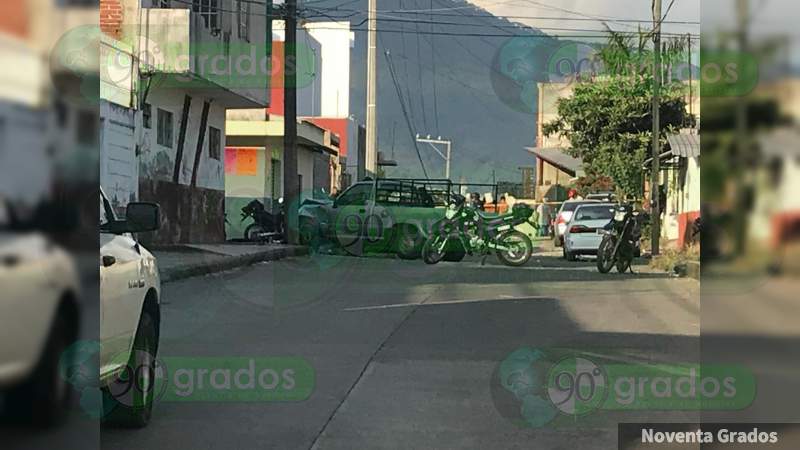 Acribillan a automovilistas, hay dos muertos, en Uruapan, Michoacán - Foto 0 