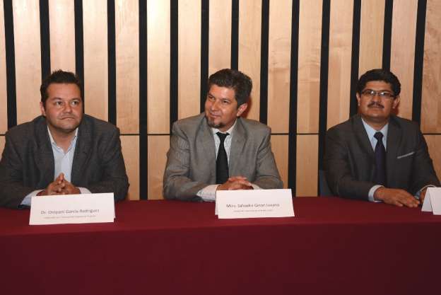 El perfil universitario exige la investigación como elemento sustancial de profesionalización: Salvador Ginori 