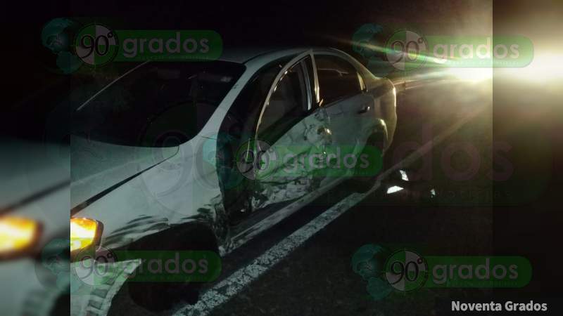 Choque de tres vehículos en la Autopista Siglo XXI deja un muerto y dos heridos - Foto 2 