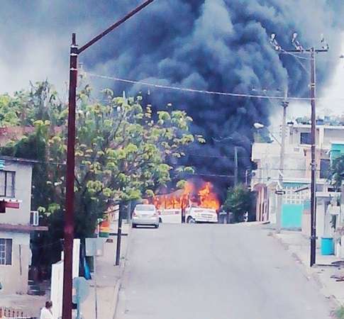 Colapsa transporte público en Tampico, Tamaulipas, tras detención de líder criminal - Foto 2 