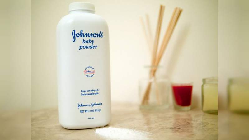 Acusan a Johnson & Johnson de realizar talco cancerígeno 