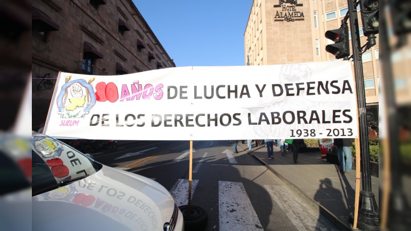 SUEUM bloquea la avenida Madero  - Foto 0 