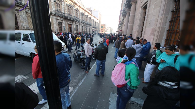 SUEUM bloquea la avenida Madero  - Foto 3 