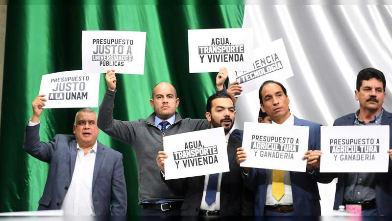 Gobierno morenista y sus diputados, rechazan aumentar presupuesto a la UMSNH: Adolfo Torres 