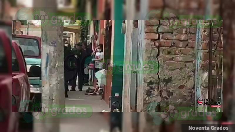 Dejan cuerpo con narcomensaje en Irapuato, Guanajuato 