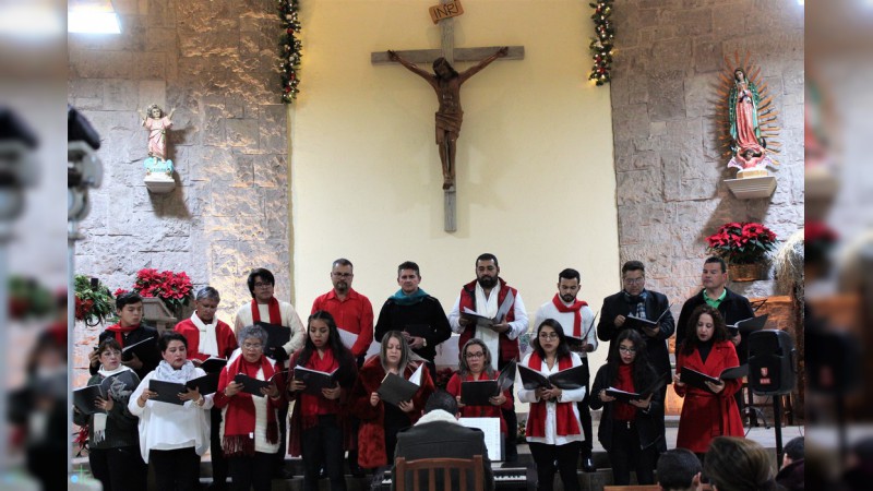 Éxito del Coro el Apostolado de la Cruz con “Villancicos Morelianos” en la Parroquia del Divino Niño - Foto 2 