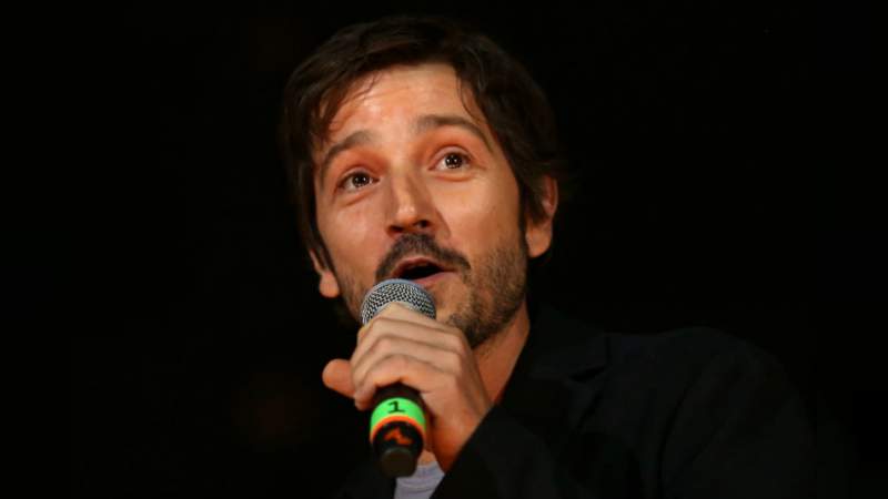 Yo no hice campaña a favor de López Obrador: Diego Luna 