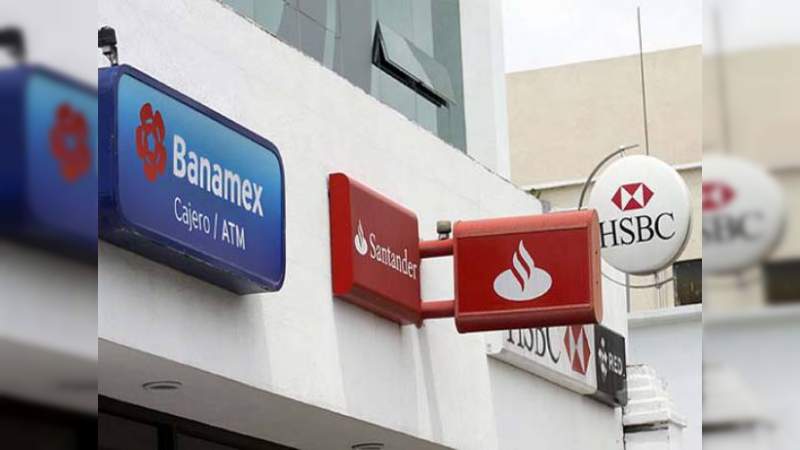 Bancos en México cerrarán mañana martes 