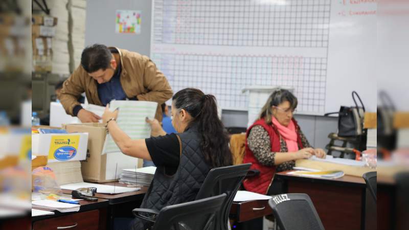 SEE realiza pago a magisterio michoacano 
