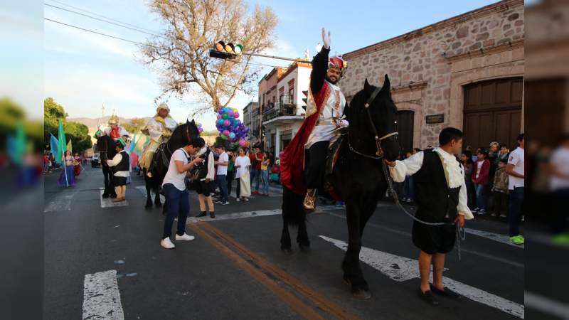 Se realiza Cabalgata de los Reyes Magos en Morelia - Foto 2 
