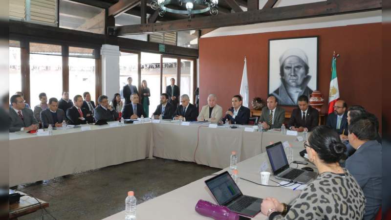 Inician Gobierno de Michoacán y SEP reestructura educativa - Foto 2 