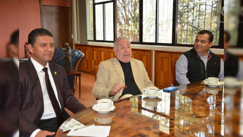Se reúne Rector de la Universidad Michoacana de San Nicolás de Hidalgo con Oficial Mayor de la SEP - Foto 1 