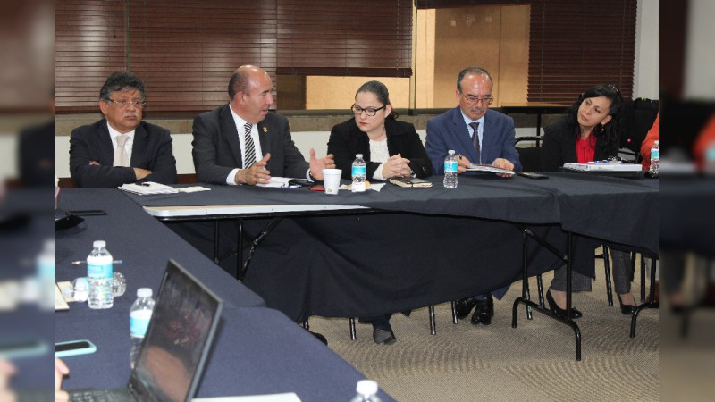 Pide Michoacán transparencia en proceso de regularización del sistema educativo - Foto 0 