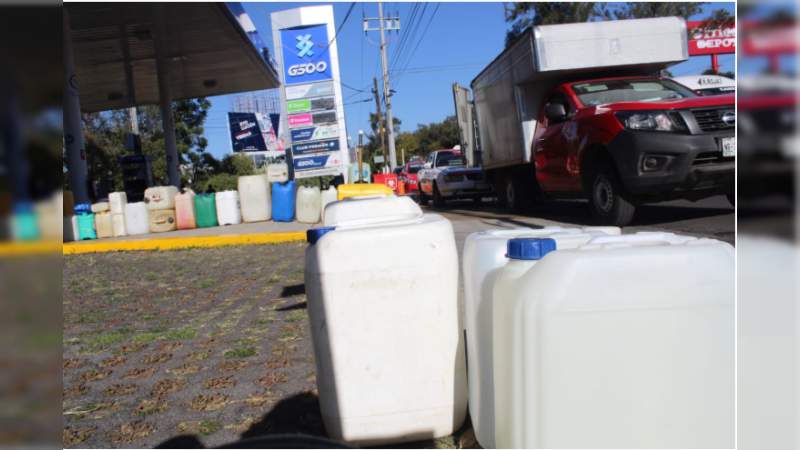 Desabasto de combustible refleja incapacidad de autoridades federales PRD - Foto 2 