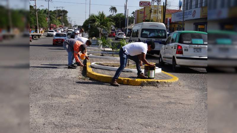Alcaldesa de Lázaro Cárdenas, Michoacán pone en marcha campaña de limpieza - Foto 1 