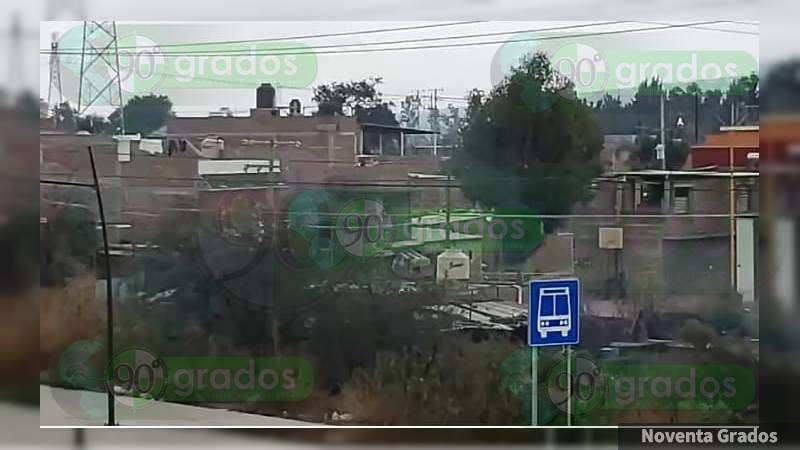 Guanajuato: Asegura Policía Federal bodega con vehículos robados en Salamanca; hay dos detenidos  - Foto 1 