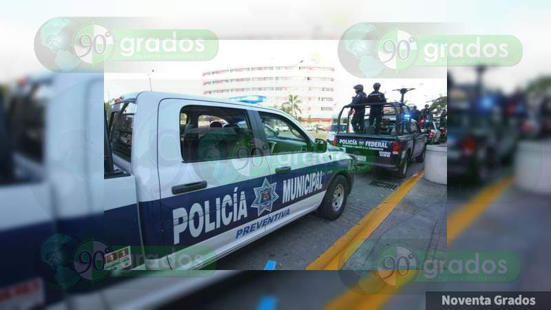 Sujeto armado ingresa a Prepa 9 de la UAGro en Chilpancingo, Guerrero  