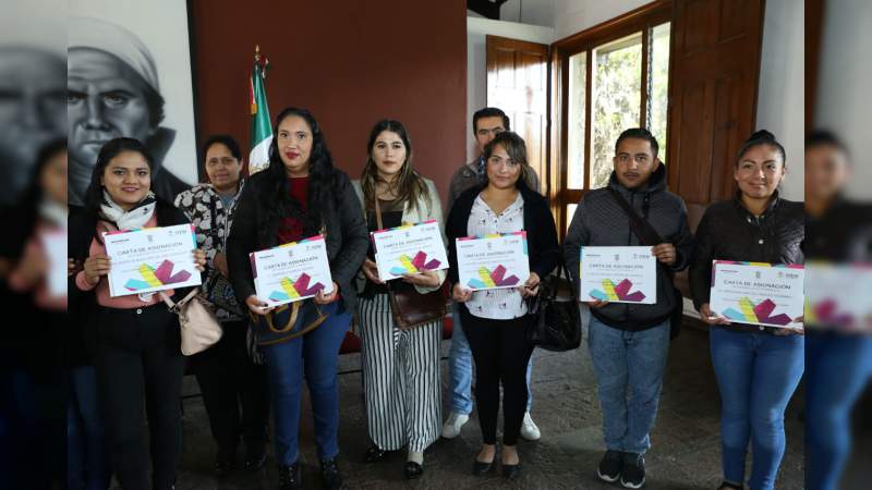 Entrega Gobernador de Michoacán viviendas a víctimas del 15-S - Foto 2 