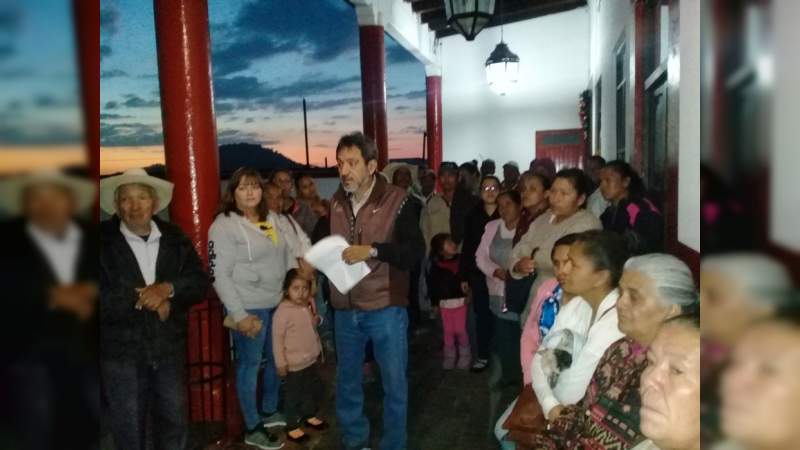 Se compromete alcaldesa de Ario de Rosales a cumplir con las demandas del pueblo 