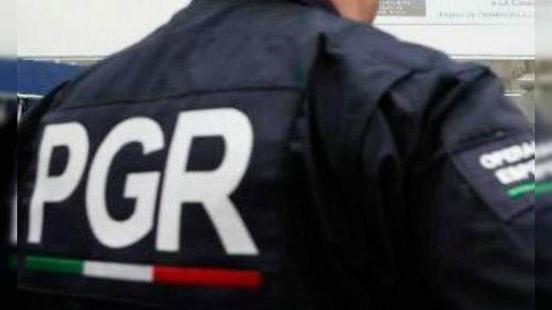 PGR investiga hallazgo de explosivos, cartuchos y marihuana en Tocumbo y Arteaga 