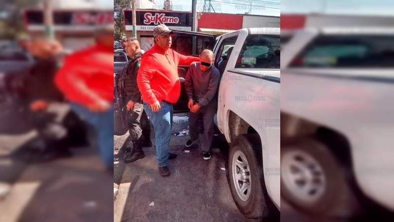Policía de Tultitlán es detenido por robo con violencia: Lideraba banda de asaltantes - Foto 1 